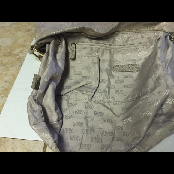 Hobo by MK - Picture 4 of 4